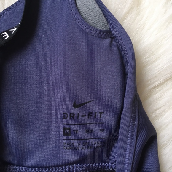 NWOT Nike Air Sportsbra - Picture 3 of 4